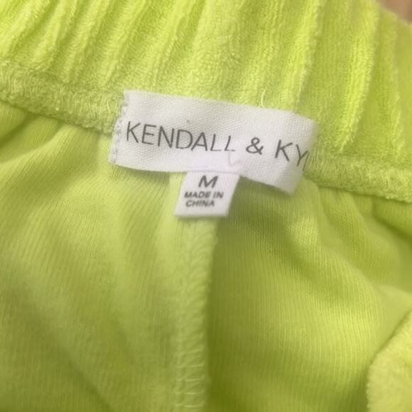 KENDALL & KYLIE TERRY CLOTH SHORTS SIZE M - Picture 2 of 6